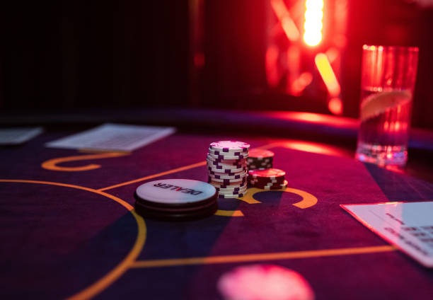 Live dealer table with multi-camera view